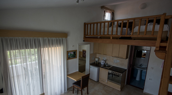 Ξενοδοχείο Jolanda's House -Διαμερίσματα στην Τορώνη